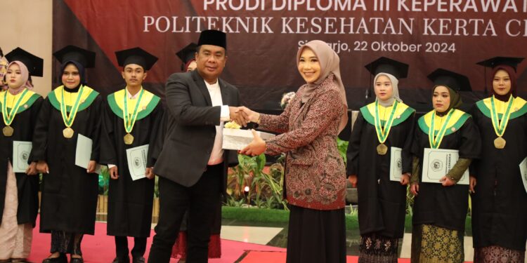 Pjs. Bupati Sidoarjo : Tenaga Keperawatan Mampu Tingkatkan Kualitas Kesehatan