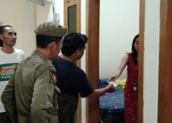 Tim Gabungan Gerebek Kos-kosan : Dapati Tiga Pasangan Bukan Suami Istri