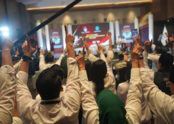 SUBANDI : Tenang-tenang, Izinkan Saya Ngomong Dulu, Kami Berkomitmen Untuk Membangun Sidoarjo Lebih Baik dan Bebas Korupsi !