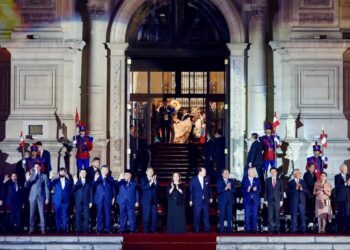 Hadiri Jamuan Santap Malam APEC, Presiden Prabowo Akrab dengan Sejumlah Pemimpin Dunia