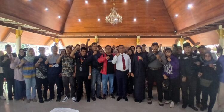 Pjs. Bupati Sidoarjo Ingatkan Pengorbanan Para Pahlawan Kepada Wartawan Sidoarjo