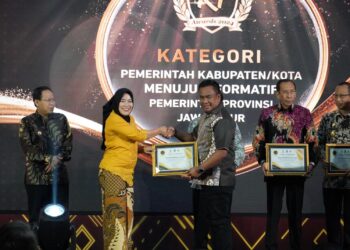 Berhasil Raih Penghargaan KI Award 2024, Pemkab Sidoarjo Menuju Informatif