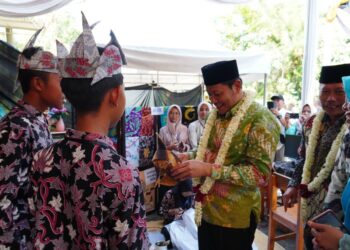 Plt. Bupati Sidoarjo Hadiri Ajang Kreativitas Pentas Seni Kearifan Lokal SMPN 1 Jabon, Angkat Tema “Budayaku Identitasku”