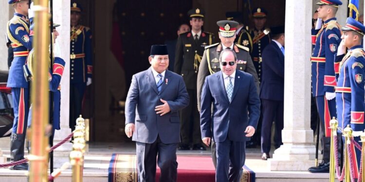 Disambut Upacara Kenegaraan, Presiden Prabowo Tiba di Istana Kepresidenan Al Ittihadiya Mesir
