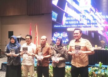 Kisah di Balik Penerbitan Buku Perdana Bawaslu Sidoarjo: Menjaga Suara Rakyat Kota Delta