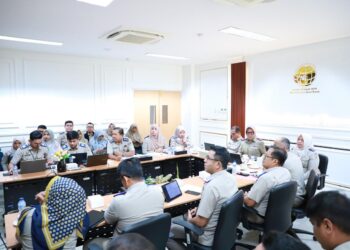 Beri Pengarahan, Menteri Nusron Tekankan Perbaikan dalam Pelayanan Publik