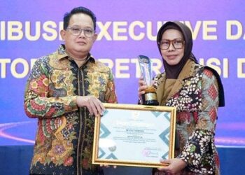 My Retribusi dan Siksda Pemkab Sidoarjo Dapat Penghargaan Inotek Award