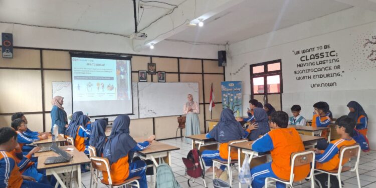 SMP Al Muslim Peringati Hari Gizi berkolaborasi Center for Health and Nutrition Education Counseling and Empowerment (CheNECE) Research Group dari Unair