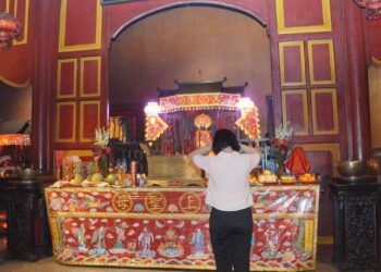 Pastikan Imlek Aman, Plt Bupati Sidoarjo  dan Forkopimda  Kunjungi Klenteng Sidoarjo Kota