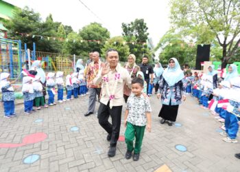 Wakil Menteri Dikdasmen Kunjungi KB-TK Al Muslim, Tekankan Pendidikan Karakter  Fondasi Pendidikan