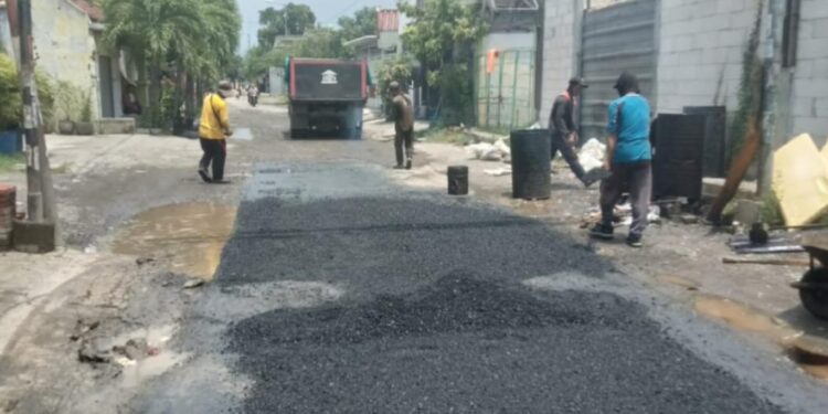 Bupati Sidoarjo Pimpin Rapat Koordinasi Perbaikan Jalan: Targetkan Rampung Sebelum Idulfitri 1446 H