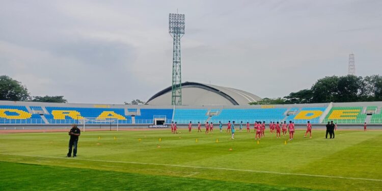 Gangguan Lampu Stadion Gelora Delta, Kementerian PU Gandeng BANDELL Lighting untuk Perbaikan
