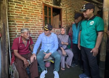 Bupati Sidoarjo H Subandi Bantu Renovasi Dua RTLH di Tulangan dan Prambon