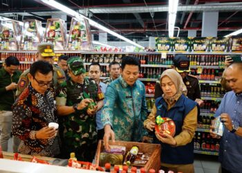 Forkopimda Sidoarjo Sidak Supermarket Jelang Lebaran, Tak Temukan Produk Kadaluarsa
