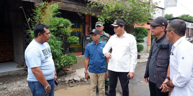 Bupati Sidoarjo Sidak Jalan Rusak di Kureksari: Target Perbaikan Sebelum Lebaran, Betonisasi 2025