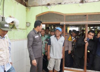 Bupati Sidoarjo Subandi Tinjau RTLH di Masangan Wetan, Pastikan Kesejahteraan Masyarakat Sidoarjo