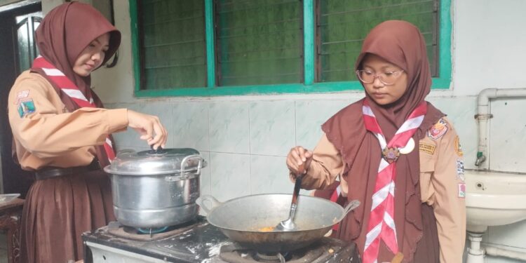 Pesan Kepala SMP PGRI 1 Buduran kepada Peserta Ujian Praktik Mulok: “Jadilah Pencipta, Bukan Pencari Lapangan Kerja”