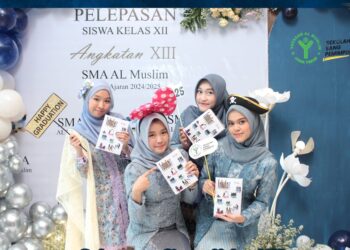 Luncurkan 4 Buku, SMA Al Muslim Lepas Siswa Kelas XII Bertepatan Hari Buku Nasional