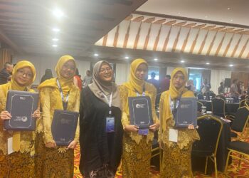 Siswa SMP Al Muslim Raih Medali di IRPrO 2025 Internasional lewat Karya Berjudul “Suara Tak Terdengar (THERASCRAP)”