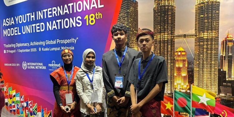 SMA Al Muslim Sidoarjo Kembali Kirim Delegasi ke AYIMUN 18 Malaysia