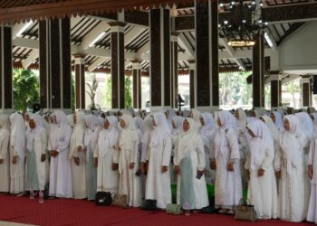 Peringati Maulid Nabi Muhammad SAW, Bupati Subandi : Mari Hidup Rukun dan Jaga Kelestarian Alam