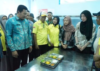 Sidak Makan Bergizi Gratis di Tarik, Bupati Sidoarjo Subandi Tekankan Standar Gizi dan Pemberdayaan Ekonomi Lokal