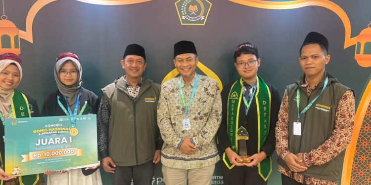 Tiga Siswa SMA Al Muslim Raih Juara 1 Nasional Lomba Social Media Challenge Kementerian Agama