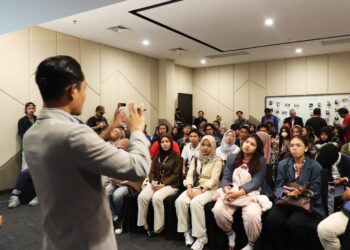 “Warna Warni Tanpa Suara: Kopi Tutur Rasa x Tutur Mata” Midtown Residence Surabaya Peringati Hari Disabilitas Internasional
