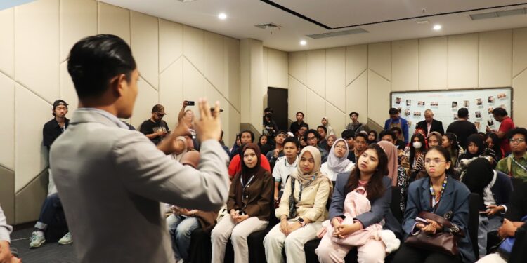 “Warna Warni Tanpa Suara: Kopi Tutur Rasa x Tutur Mata” Midtown Residence Surabaya Peringati Hari Disabilitas Internasional