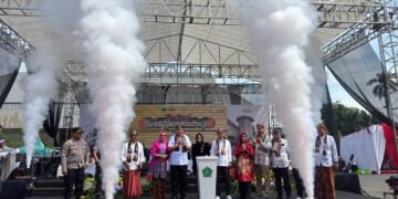 Gelar Festival Kota Lama, Sidoarjo Kenalkan Ciri Khas Makanan Berbahan Dasar Petis