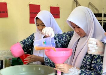 SMP Al Muslim Waru Laksanakan Program Young Changemakers (YCM) “Dream It, Growth It, & Do It”