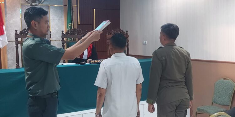 Tiga Penjual Miras Ilegal di Sidoarjo Disidang Tipiring, Hakim Jatuhkan Denda