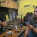 Lomba Remi Warjok 2 Meriahkan HUT RI, Wajah Peserta Penuh Coretan Bedak