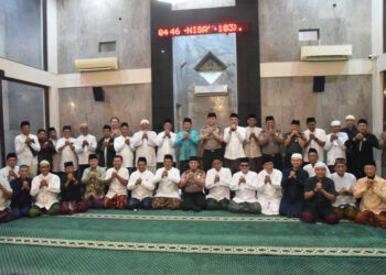 Subuh Keliling Perdana, Bupati dan Kapolresta Sidoarjo Pesan Pentingnya Guyub Rukun dan Kompak